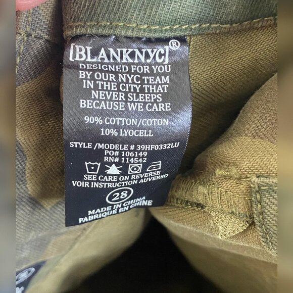 BLANKNYC Camo Mini Skirt Raw Hem NWT - Picture 10 of 12